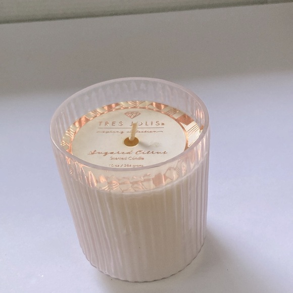 TRES JOLIE Sugared Citrus Scented Spring Collection Candle 10 oz - Picture 6 of 7